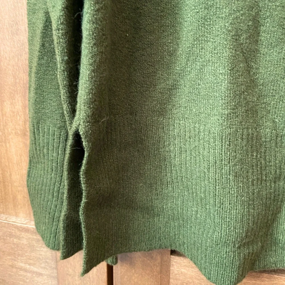 J. Crew Turtleneck Sweater NWT - Picture 2 of 5